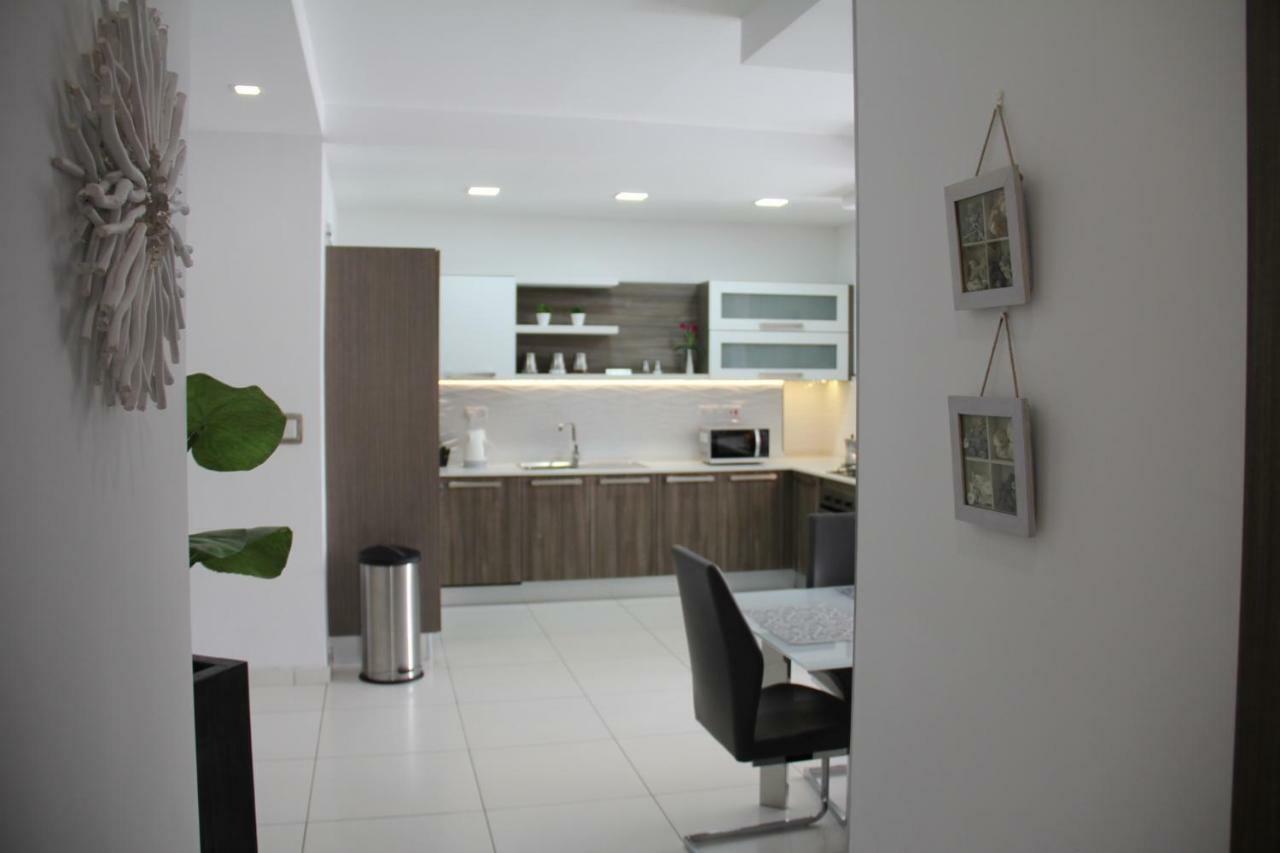 Marsascala Interlace Apartment With Free Parking マルサスカーラ エクステリア 写真